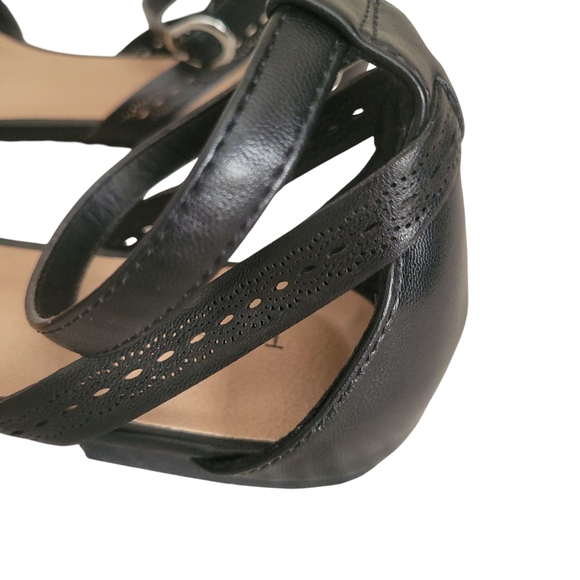 Torrid Black Almond Toe Ankle Strap Flats Wide Width Comfort Mary Jane Ballet 9W - Picture 5 of 8